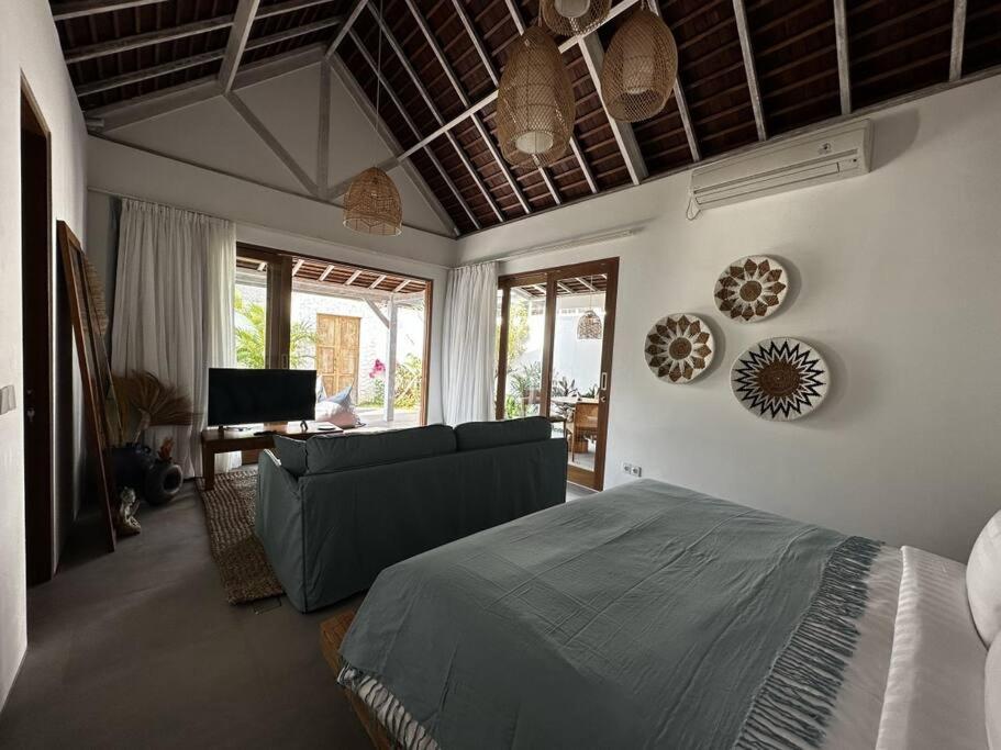 Deluxe 1 Sula In Holiday home *